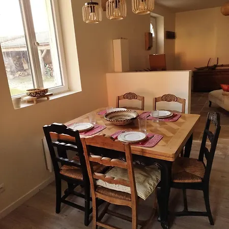 Holiday home Baia, Charmante Maison Avec Jardin