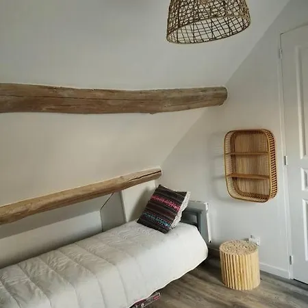 Baia, Charmante Maison Avec Jardin