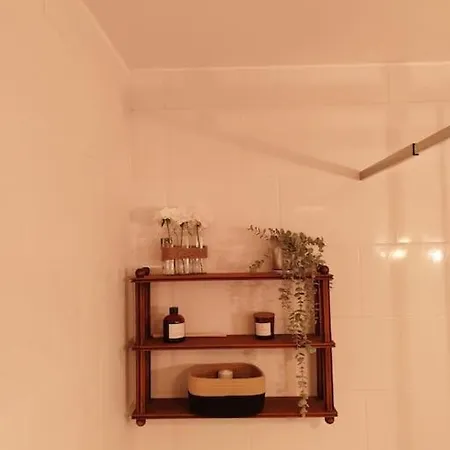 Holiday home Baia, Charmante Maison Avec Jardin Flagy (Seine-et-Marne)