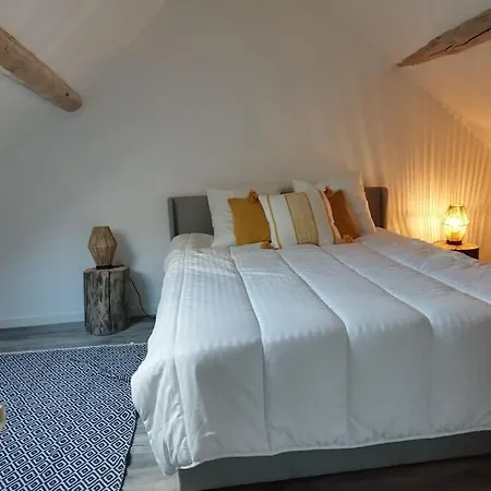 Baia, Charmante Maison Avec Jardin