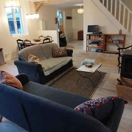 Holiday home Baia, Charmante Maison Avec Jardin *